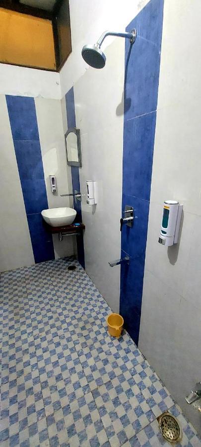 Ap Palace Hotel, Ayodhya Extérieur photo